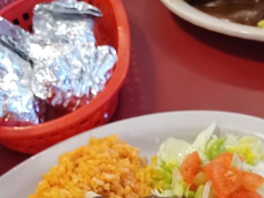 Los Leones Restaurant food